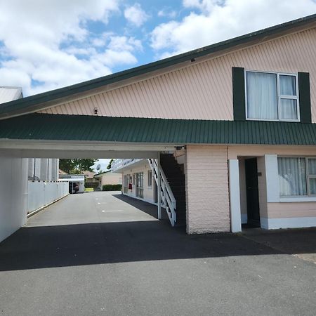 Cedar Lodge Motel แฮมิลตัน ภายนอก รูปภาพ