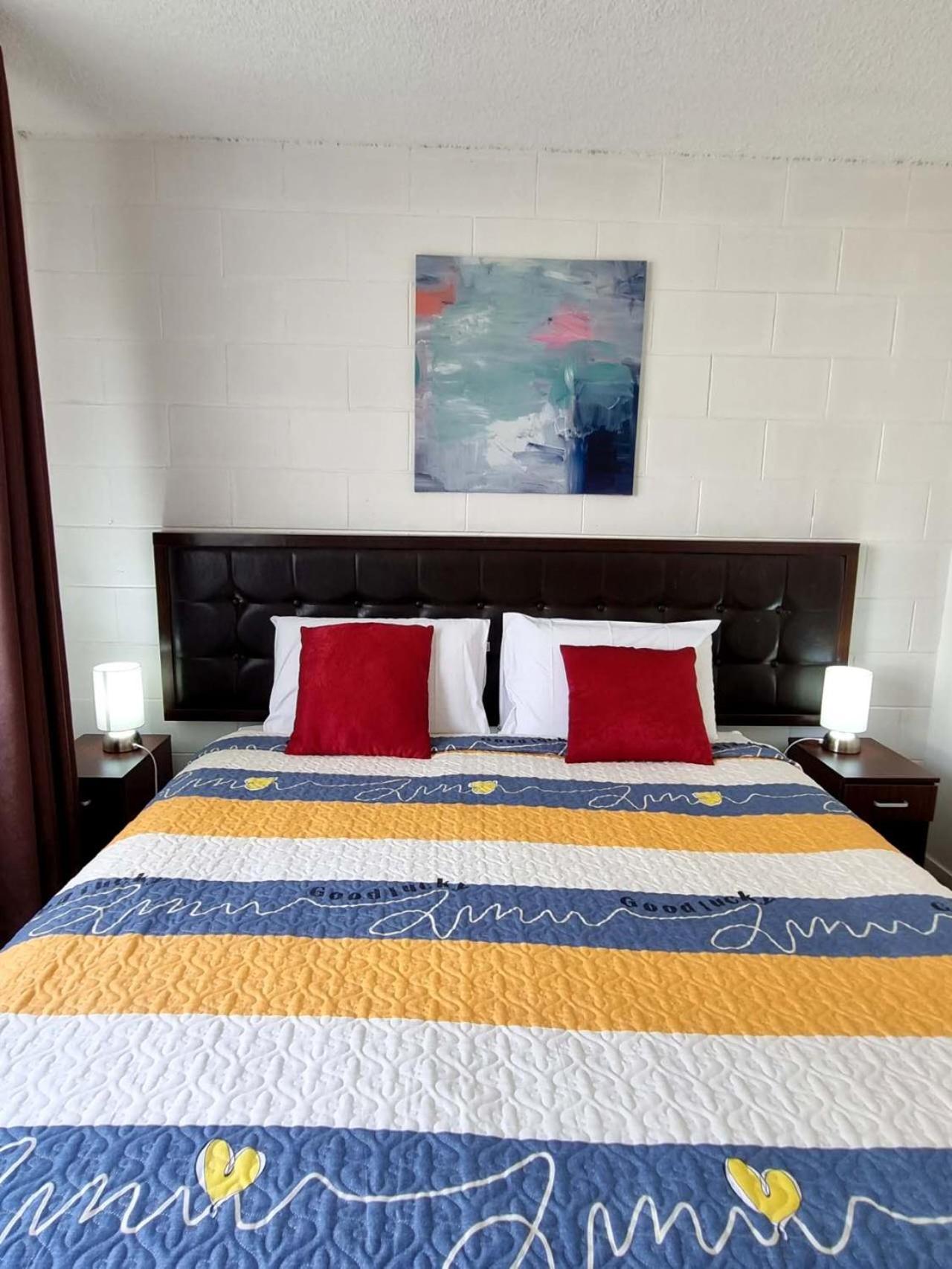 Cedar Lodge Motel แฮมิลตัน ภายนอก รูปภาพ