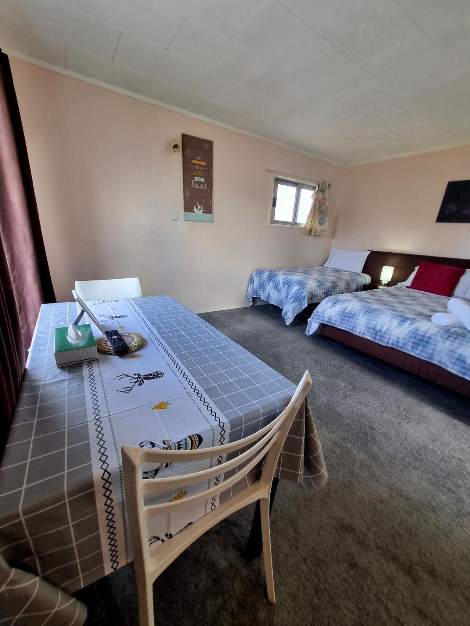 Cedar Lodge Motel แฮมิลตัน ภายนอก รูปภาพ