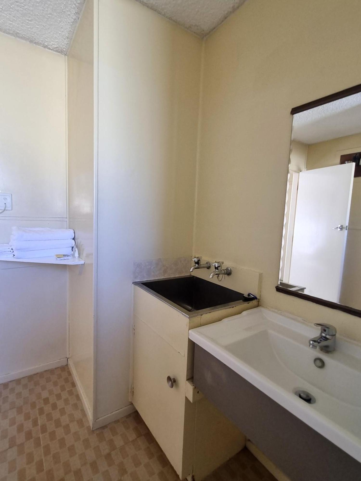 Cedar Lodge Motel แฮมิลตัน ภายนอก รูปภาพ