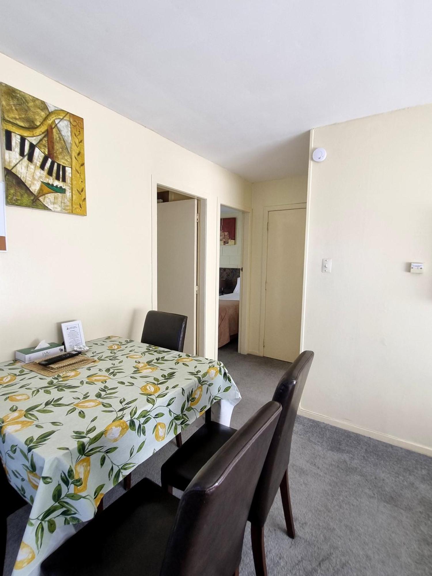 Cedar Lodge Motel แฮมิลตัน ภายนอก รูปภาพ